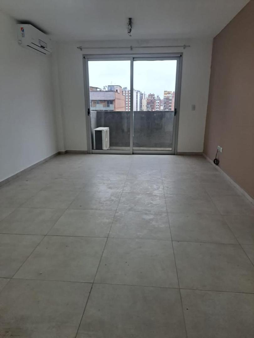 Venta de Departamento 2 Dorm. con Cochera 4