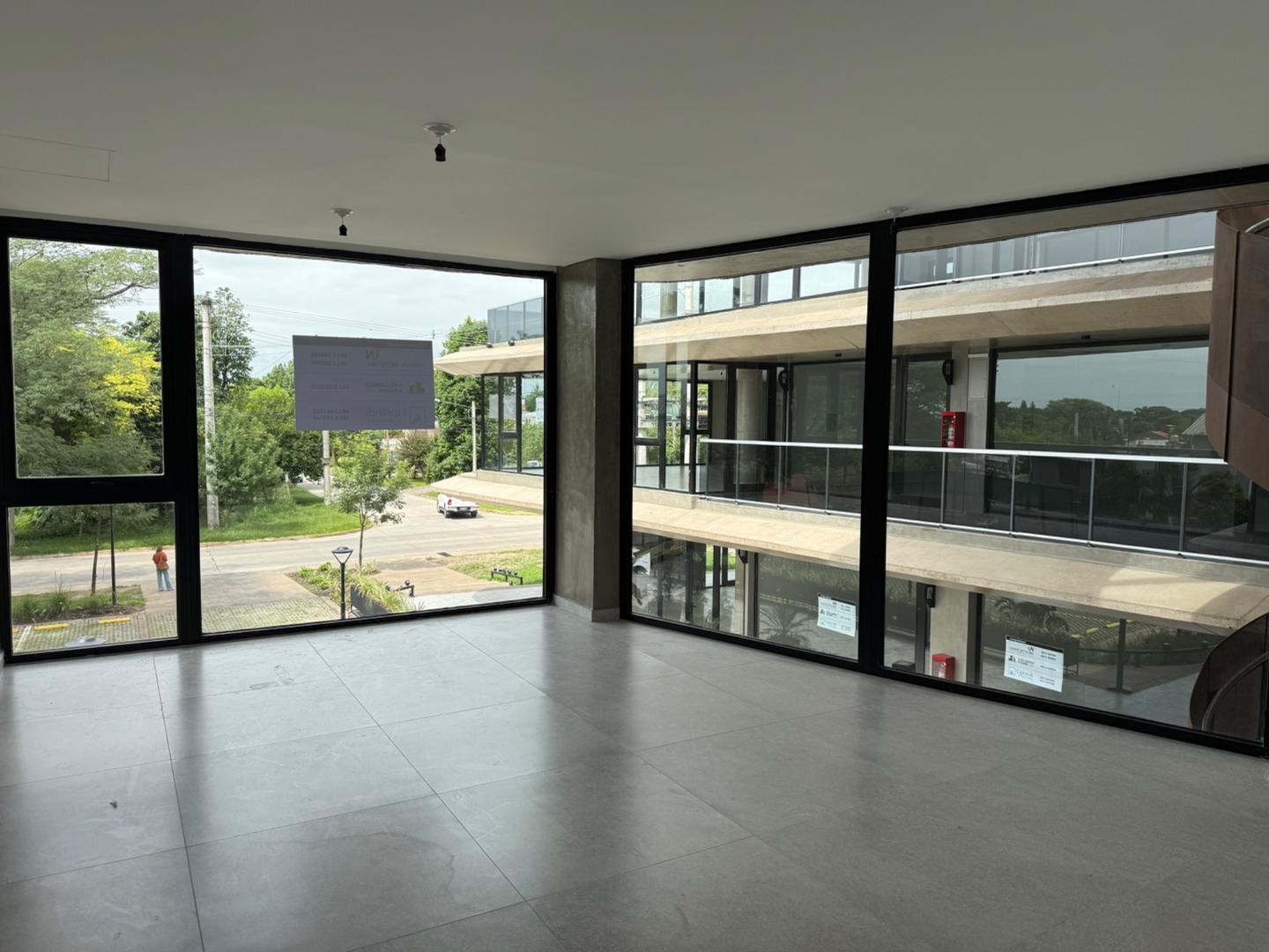 Consultorio/Oficina en Alquiler Boulevard Plaza