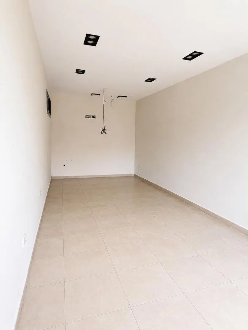 Local comercial en Yerba Buena 2