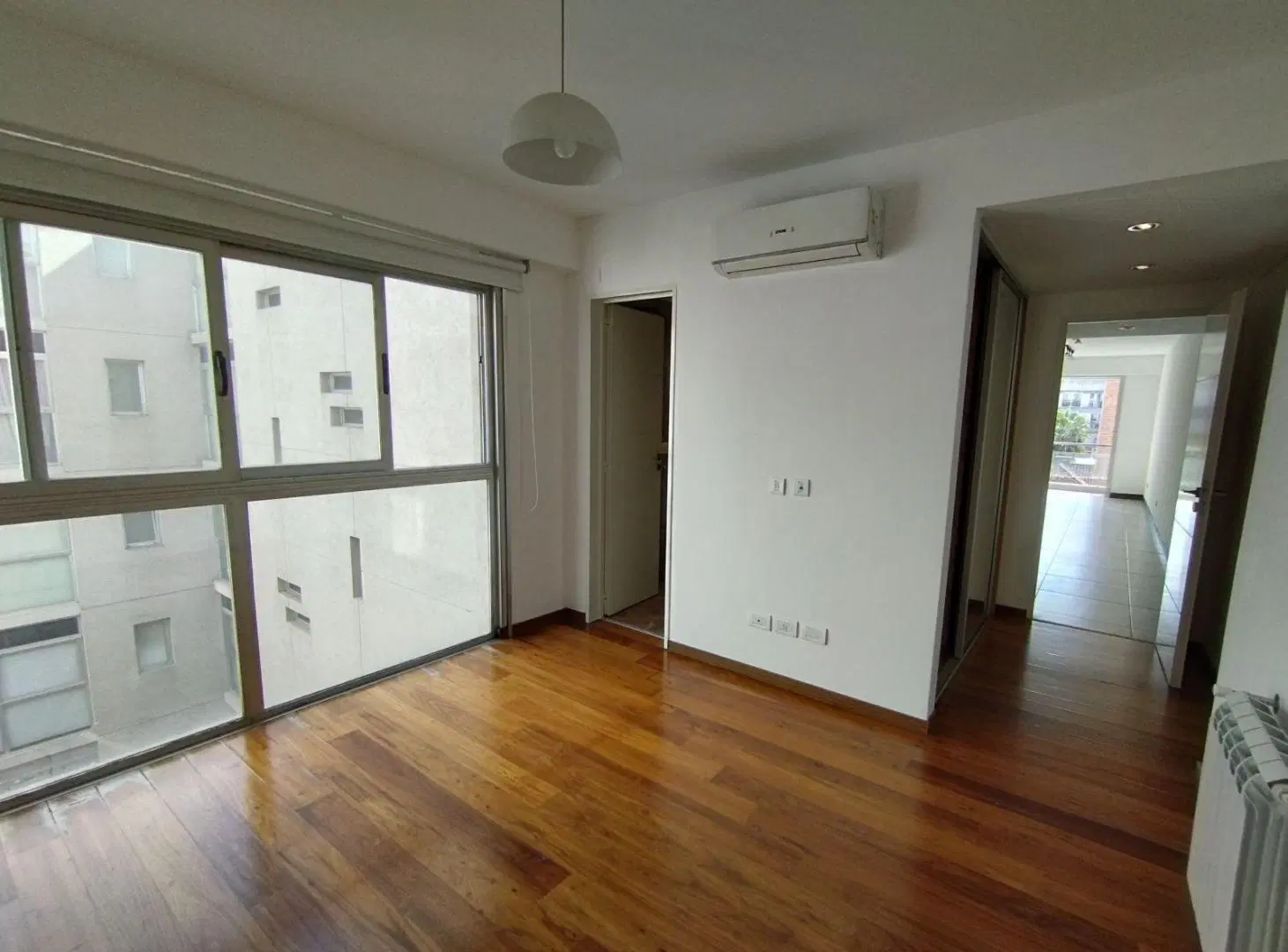 Excelente departamento 2 ambientes en venta en Castelar 3