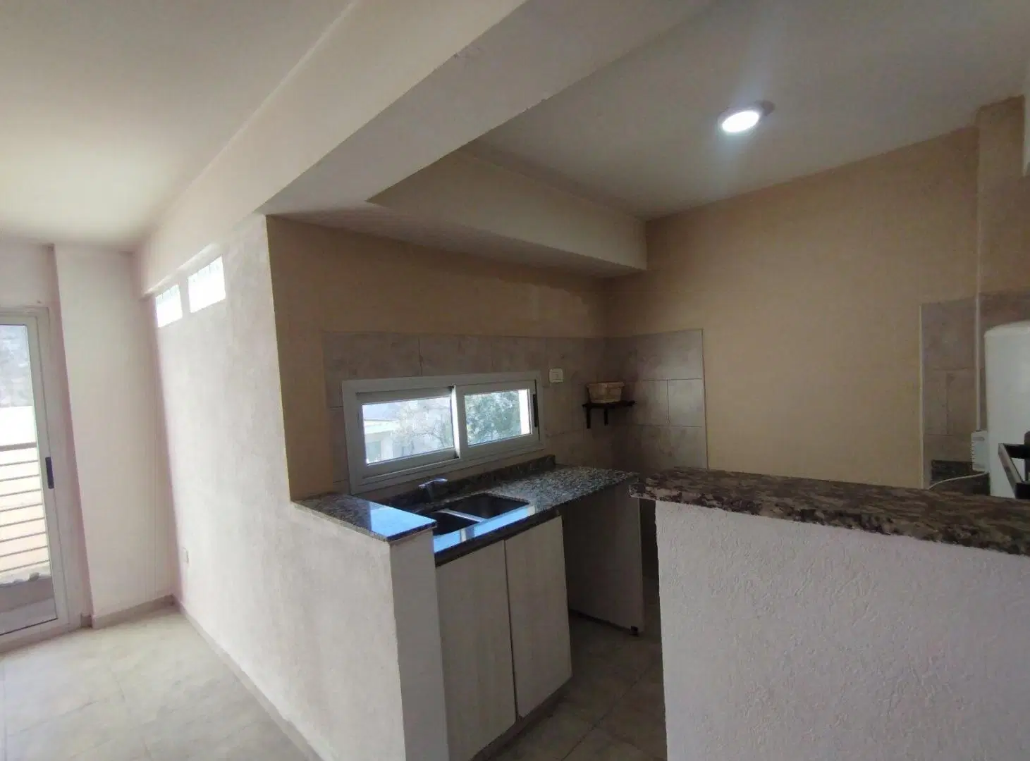 Departamento 2 ambientes Moron 3