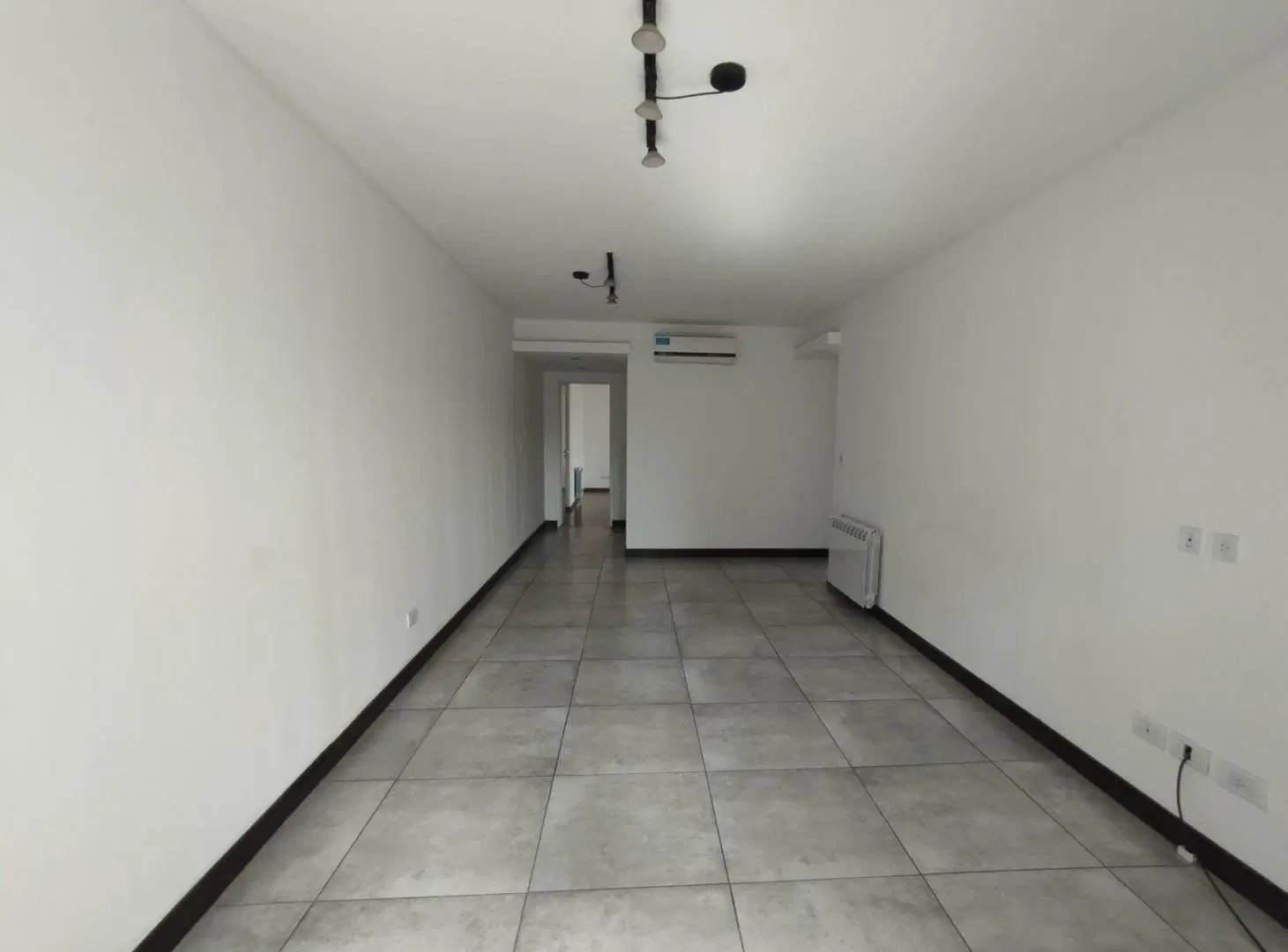 Excelente departamento 2 ambientes en venta en Castelar 8