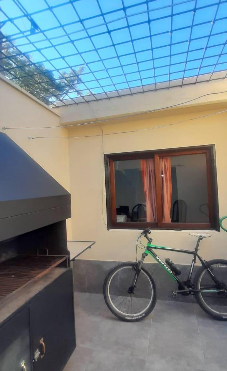 Casa Interna Venta a Una Cuadra Paso de Los Andes por Laprida 4