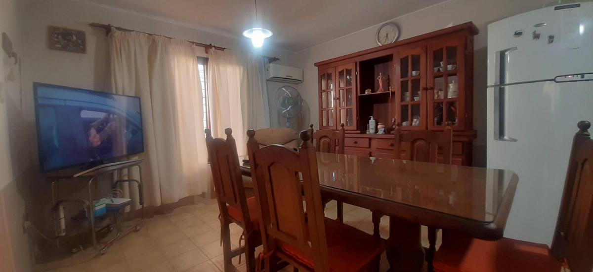 Casa Interna Venta a Una Cuadra Paso de Los Andes por Laprida 3