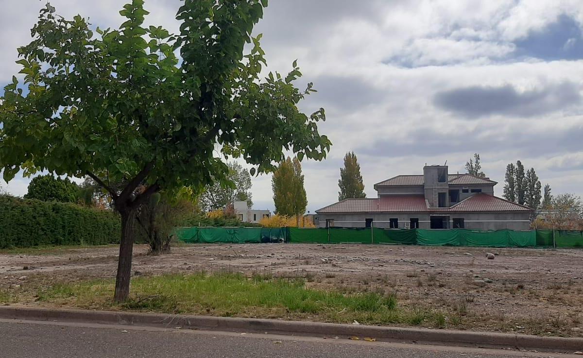 Country Golf La Vacherie Lote Esquina 1125 m² 2