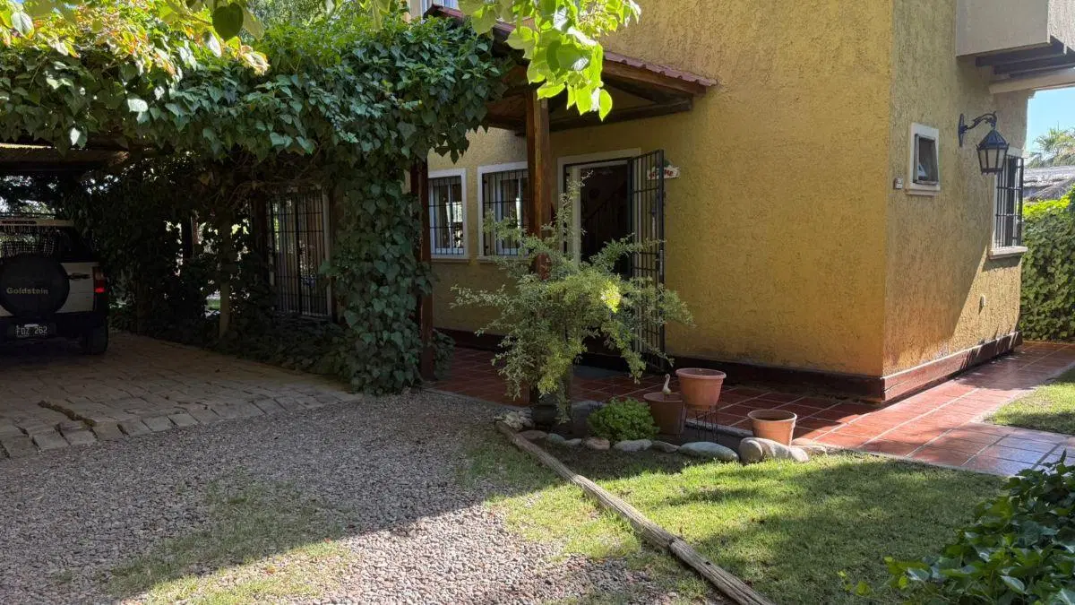 CASA VENTA VISTALBA PRIVADO 3