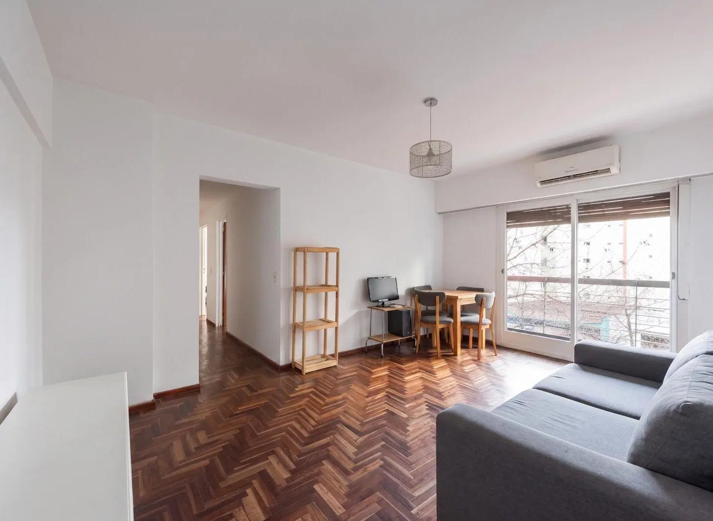 Departamento de 3 ambientes con cochera en Caballito 1