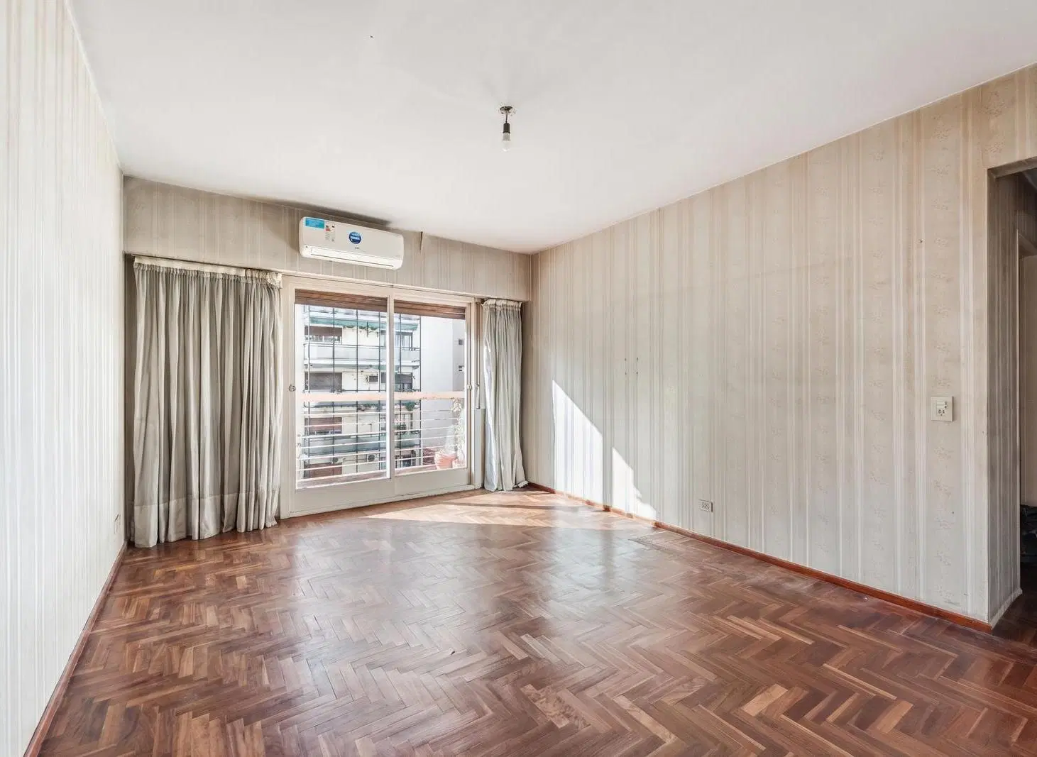 Venta de departamento 3 ambientes en Caballito 1