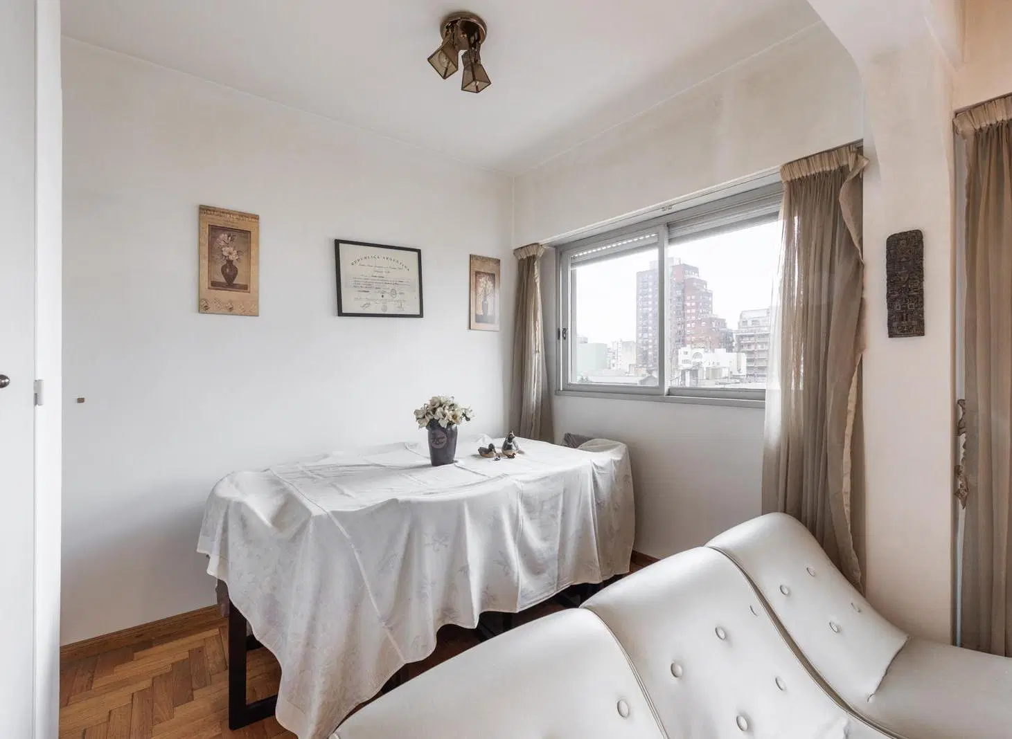 Venta de Departamento 3 ambientes con dependencia y cochera. 5