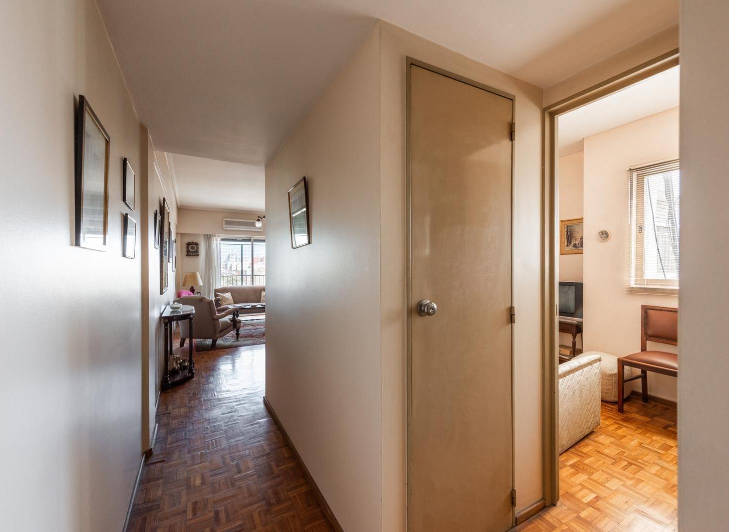 Foto de Venta de 3 ambientes con balcón en Belgrano R, imagen 5
