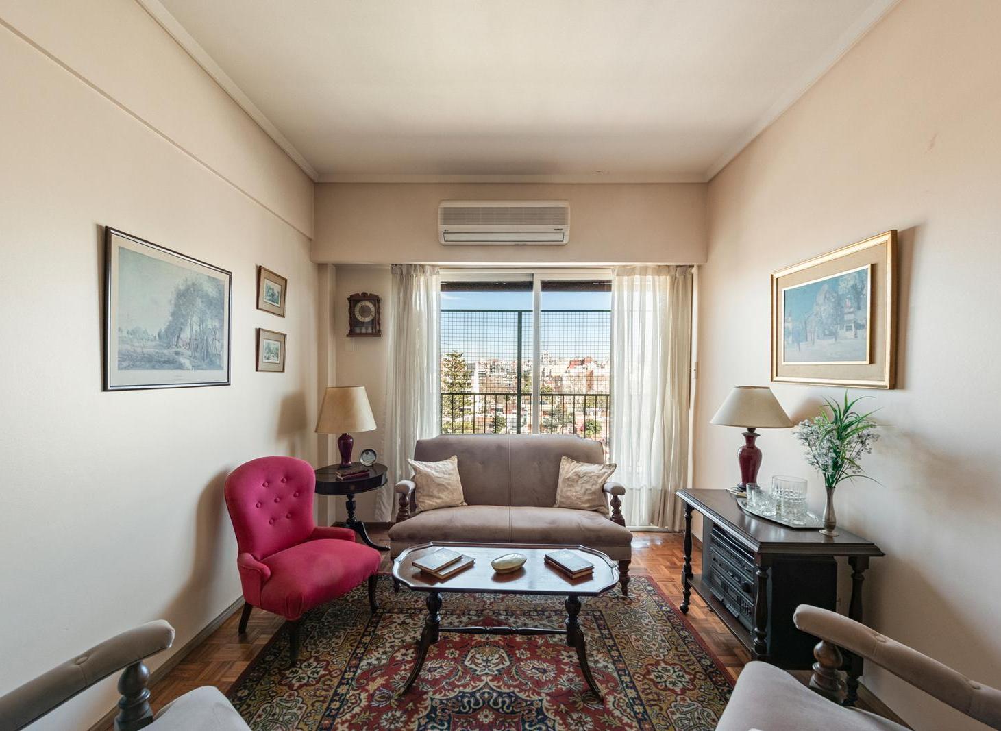 Foto de Venta de 3 ambientes con balcón en Belgrano R, imagen 2