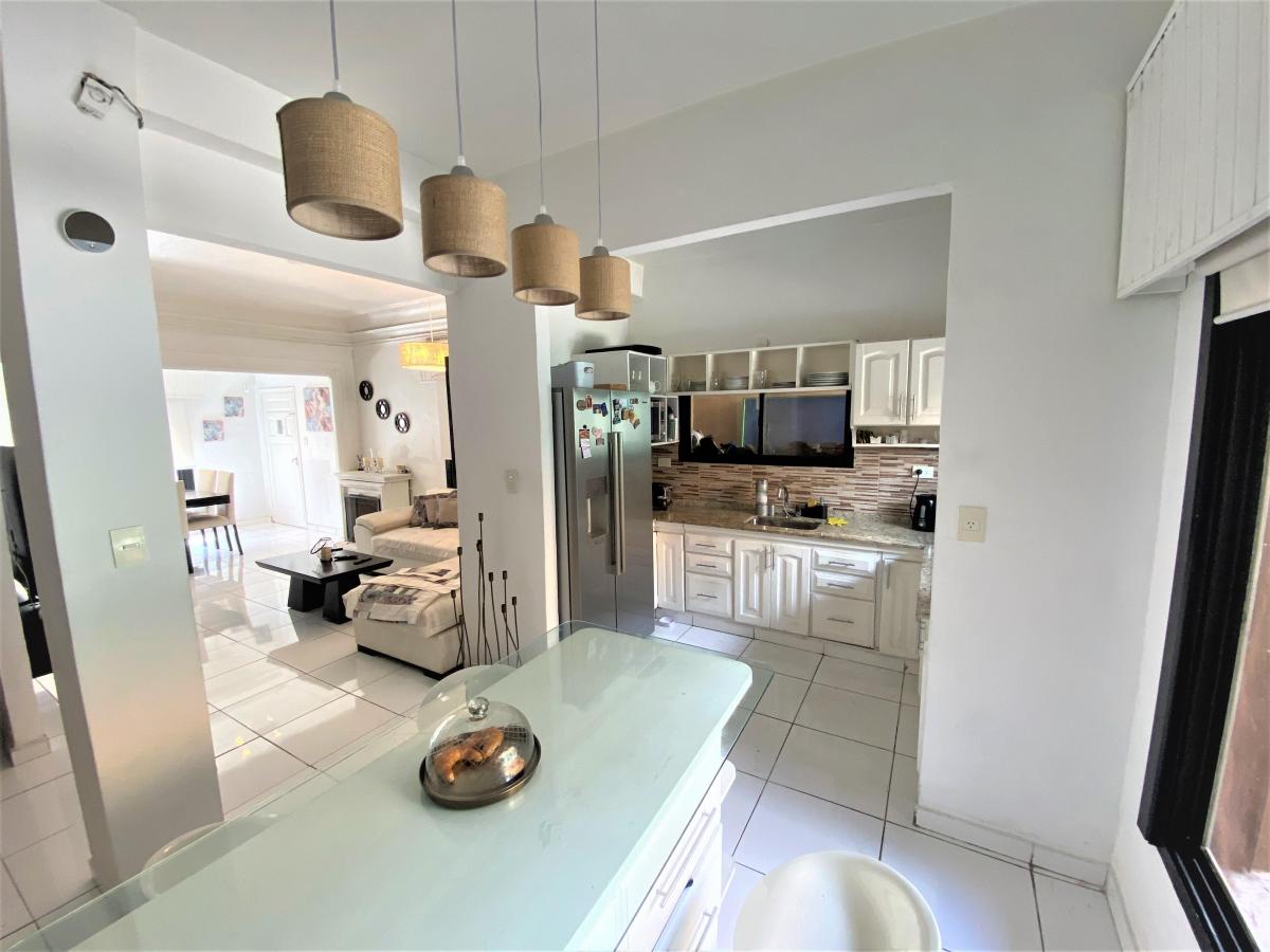 Excelente Casa 8 Ambientes - Lanús Gerli - Quincho Cochera 4