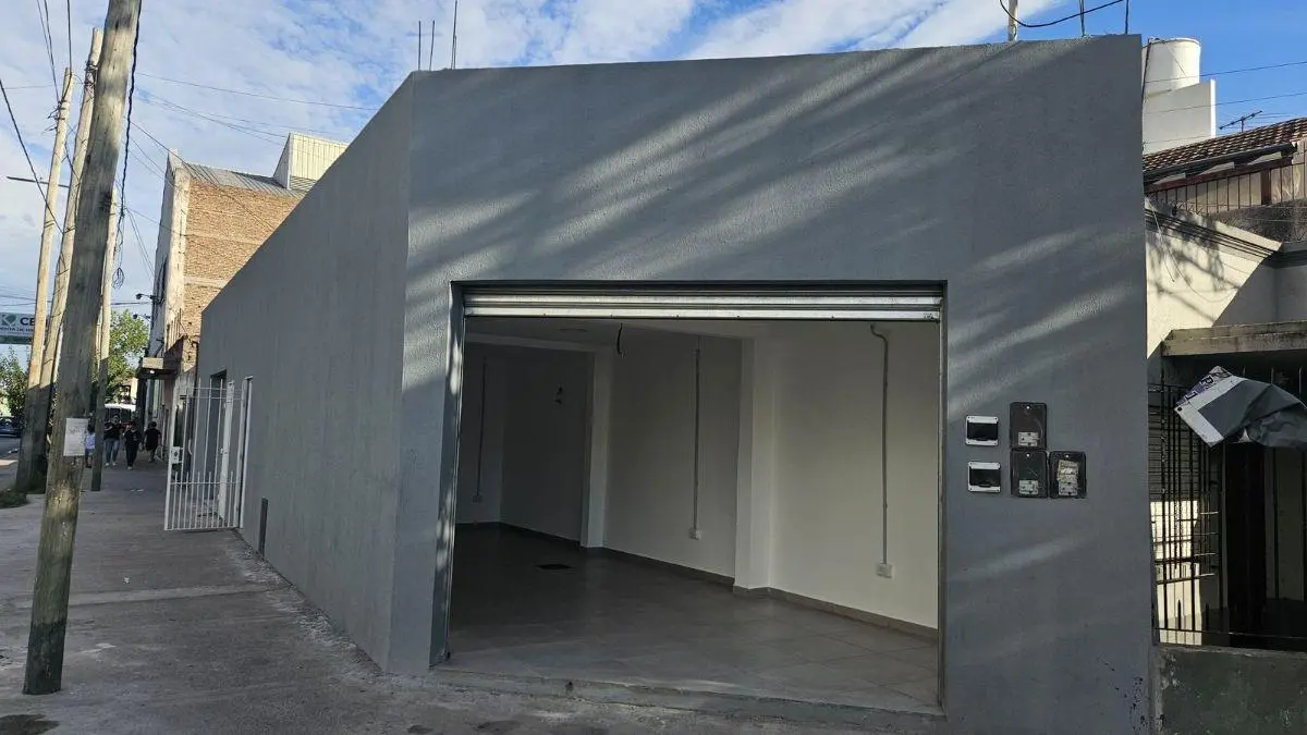 Local comercial de 36 m2 en esquina - Lanús - Monte Chingolo 5