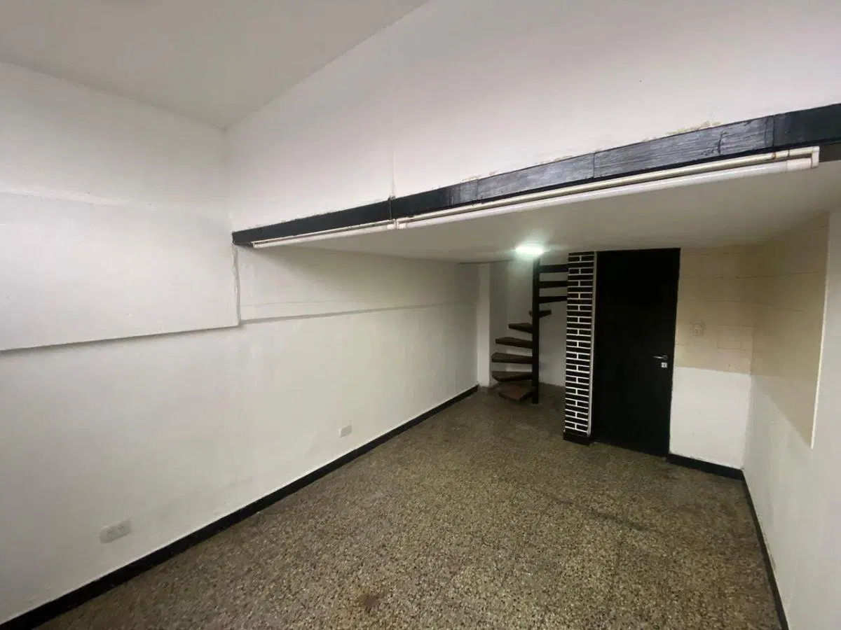 Local comercial de 24 m² en alquiler Gerli Avellaneda 5