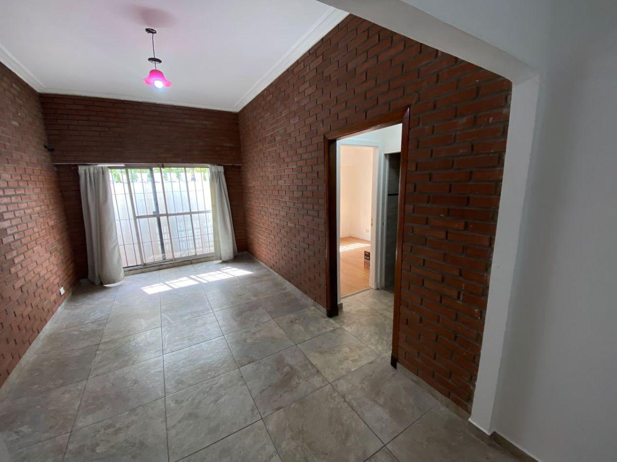 Foto de Ph interno 4 ambientes c/ patio - Piñeyro Avellaneda, imagen 1