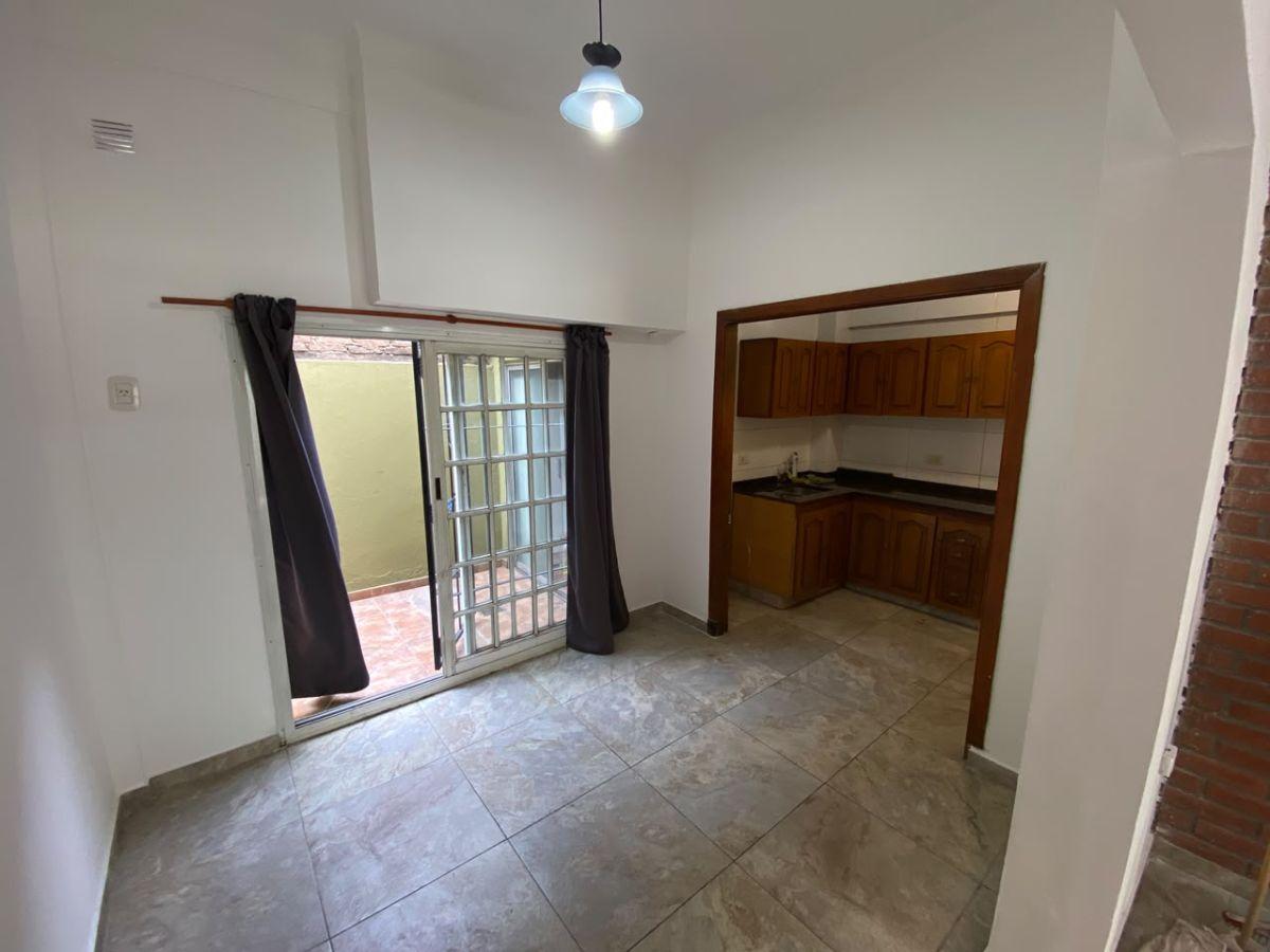 Foto de Ph interno 4 ambientes c/ patio - Piñeyro Avellaneda, imagen 4