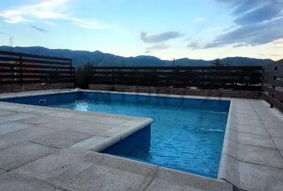 Casa a la Venta 4 Dor ,Pileta, Vista a las Sierras. 5