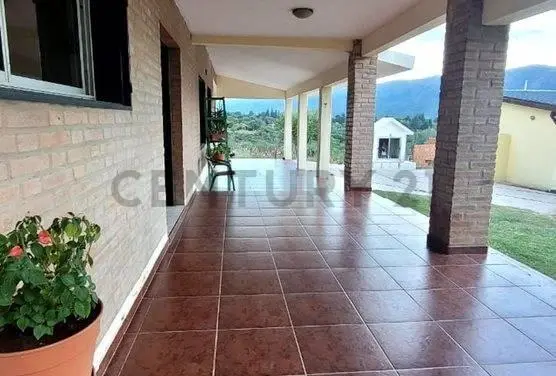 Casa a la Venta 4 Dor ,Pileta, Vista a las Sierras. 3