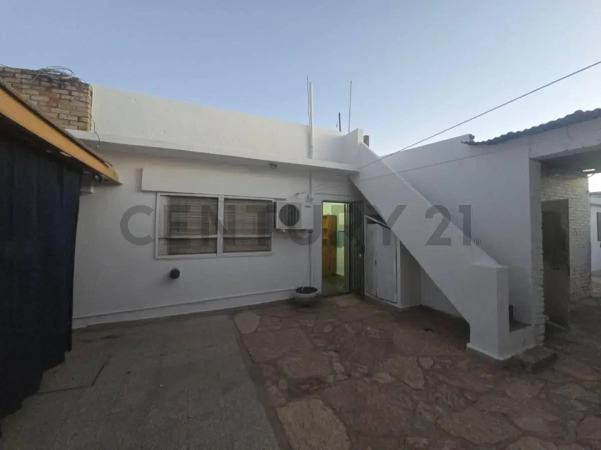 CASA 3DOR + UN DEPTO. 1 DOR - YOFRE NORTE 5