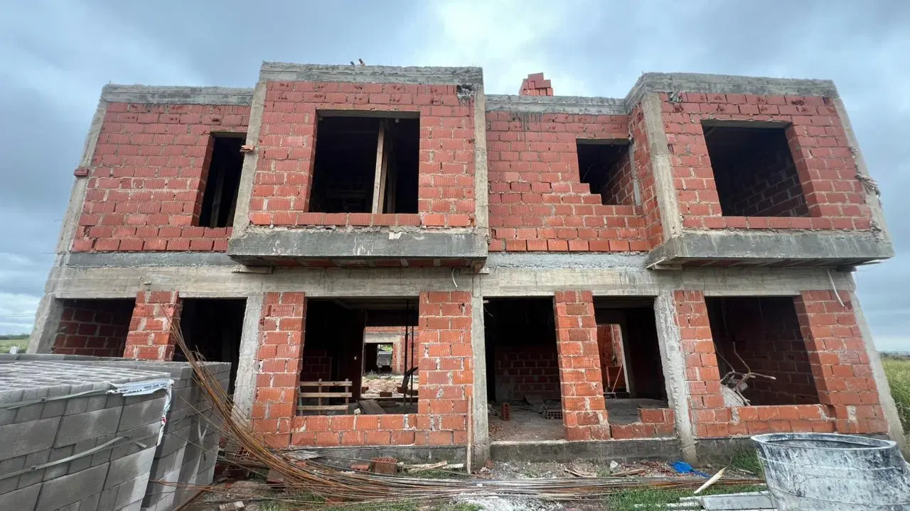 Dúplex de 2 dormitorios y 2 baños, ubicado en DOCTA CENTRAL! 4