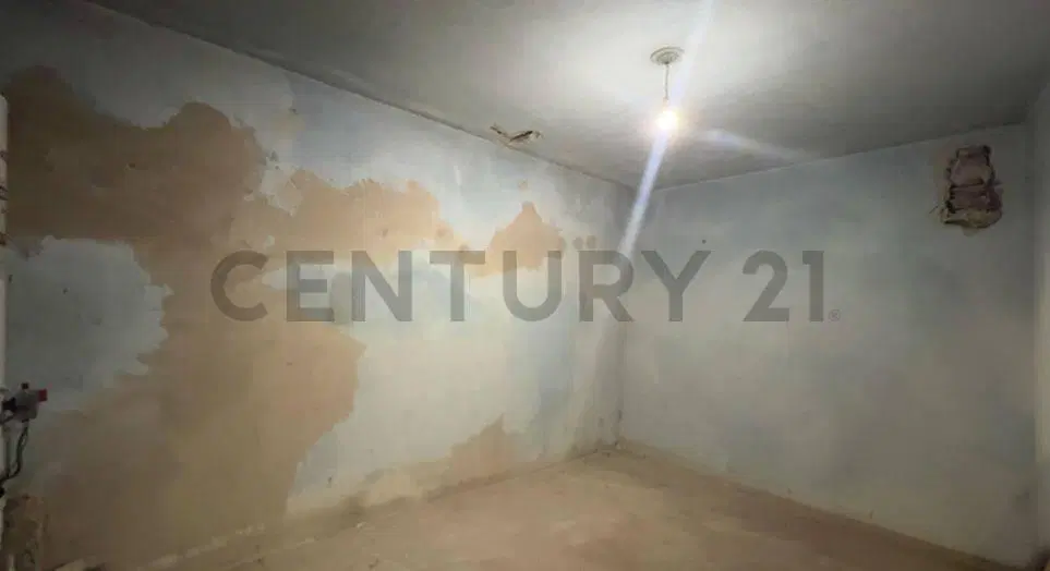 CASA DE 2 DORMITORIOS EN VENTA B° VILLA AZALAIS 3