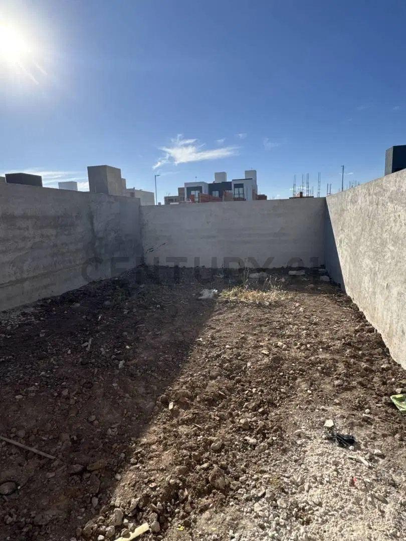 DUPLEX EN VENTA! Docta Urbanización, 3 dormitorios y 3 Baños 2