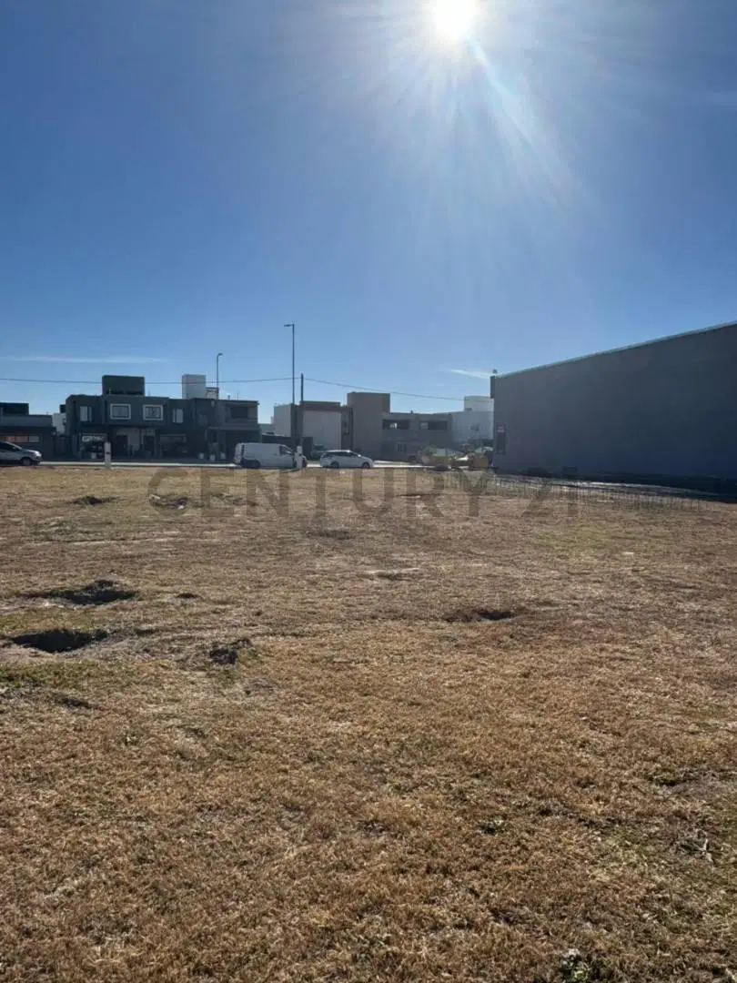 Local comercial en pozo ubicado sobre boulevard, en Manzana 159 Lote 9, en una zona de alto crecimie 8
