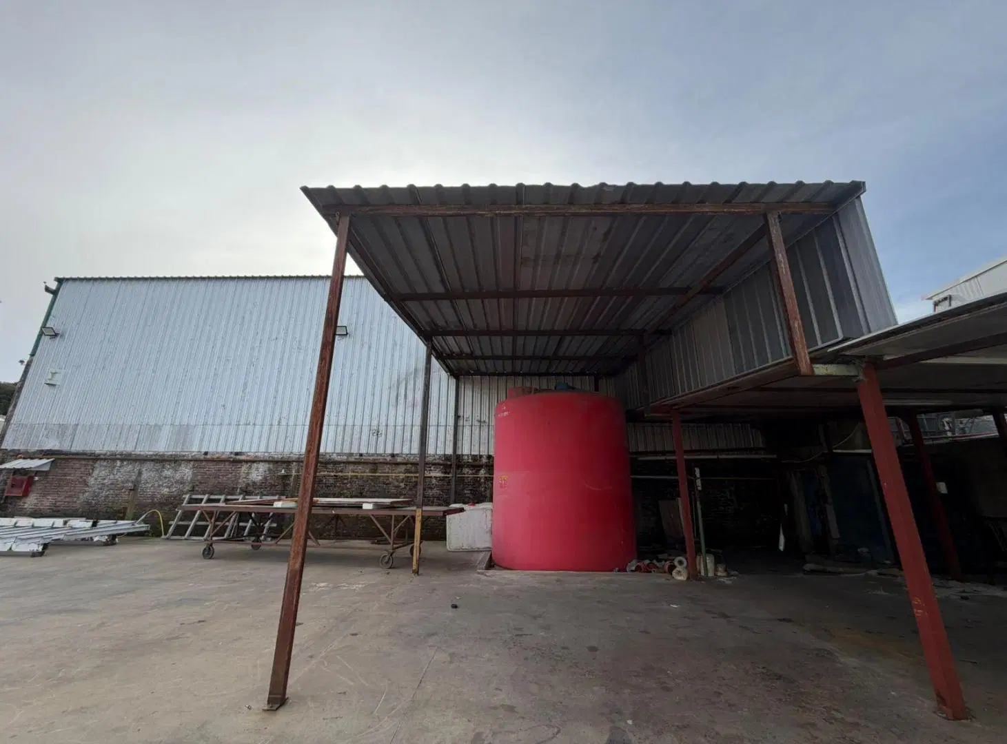 Alquiler Nave industrial de 3100 m² en Belén de Escobar con Puente Grúa de 10 Tn y Red de Incendios 4