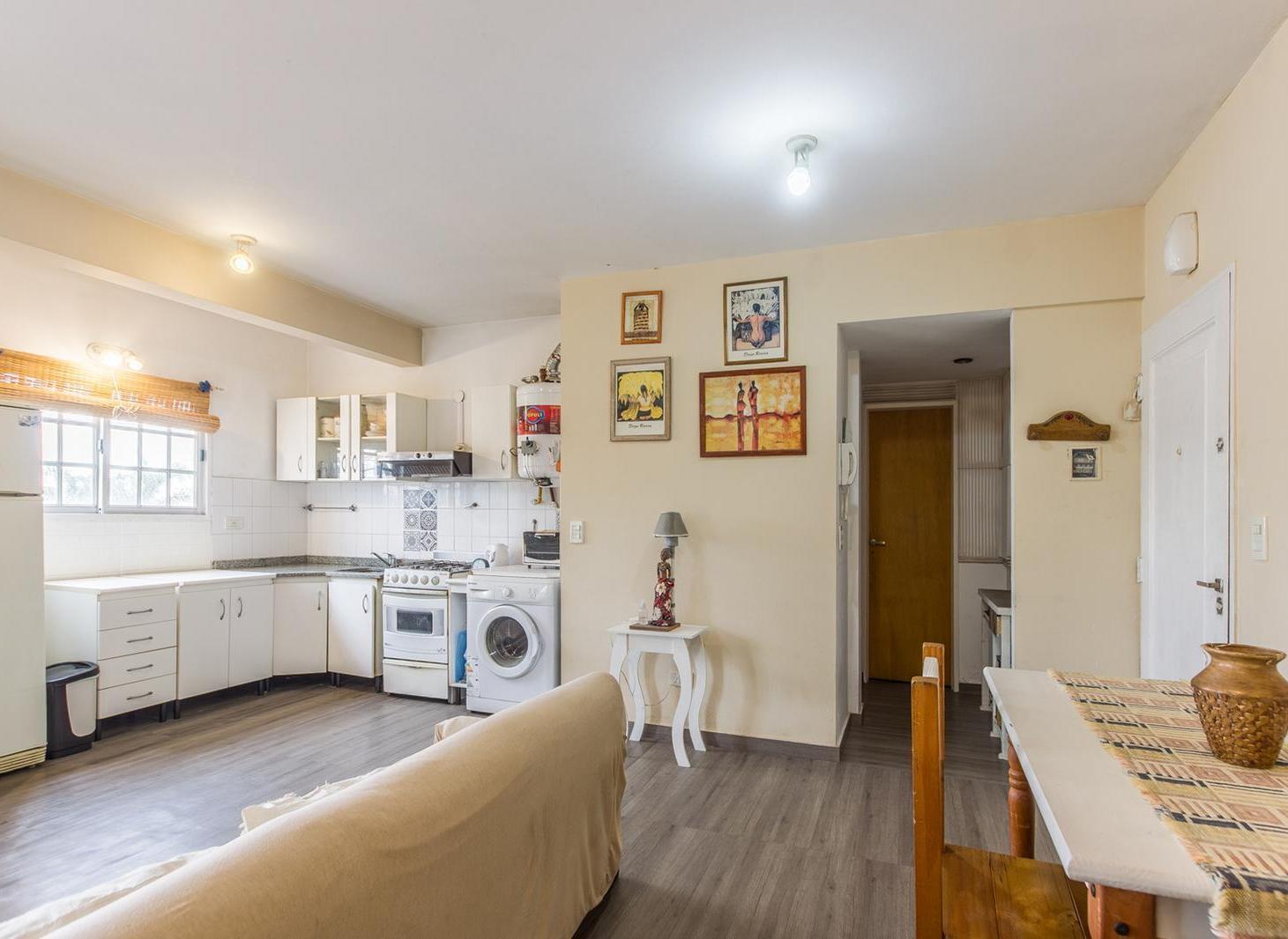 Foto de Venta de departamento de 2 ambientes con balcón en Villa Luzuriaga, imagen 4