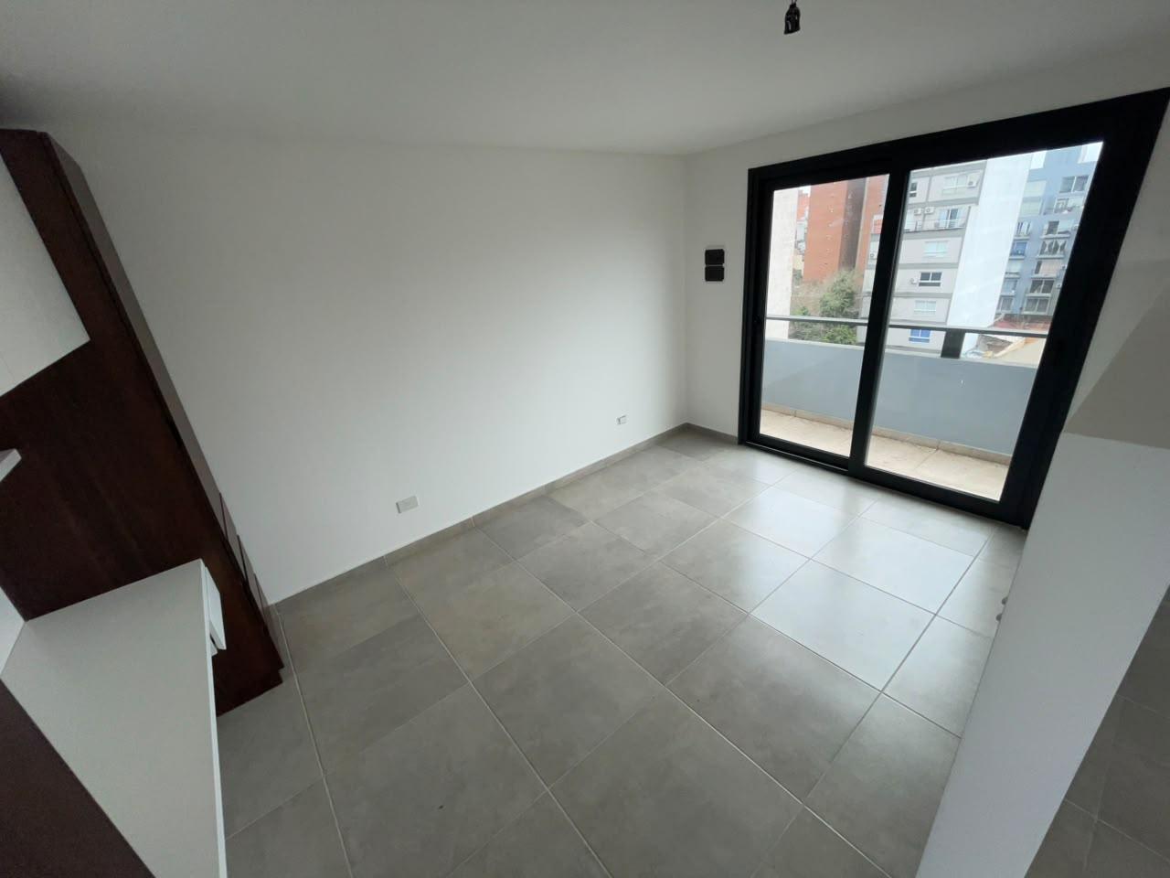 Foto de Venta de Departamento de 2 amb en Moron, imagen 5