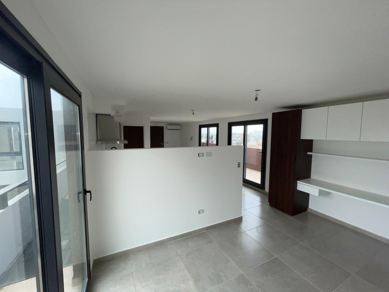Foto de Venta de Departamento de 2 amb en Moron, imagen 2