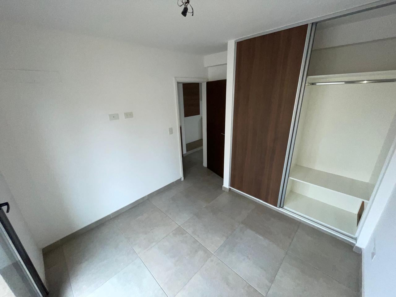 Foto de Venta de Departamento en de 2 amb en Moron, imagen 4