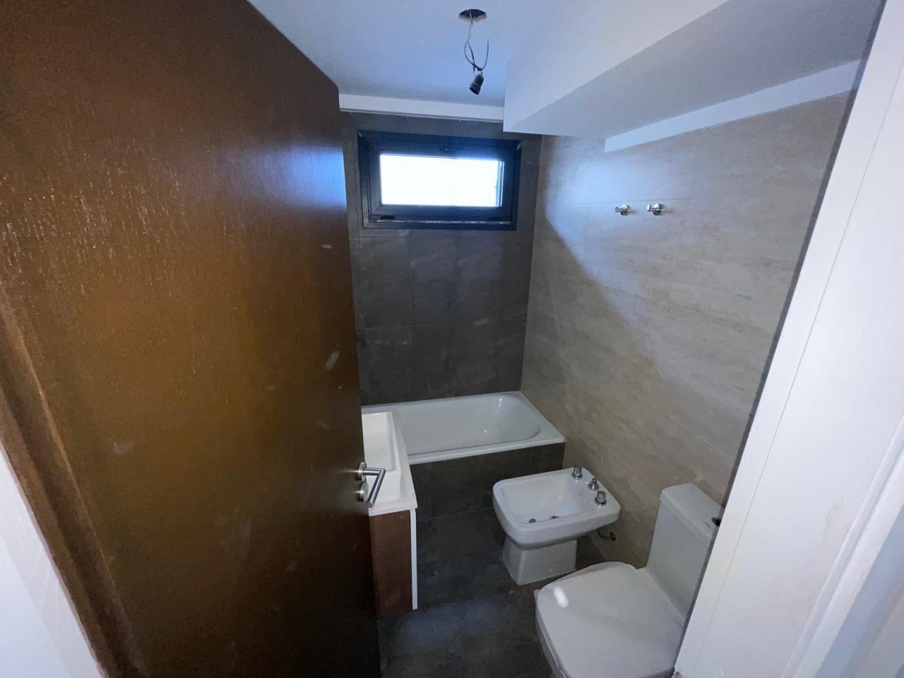 Foto de Venta de Departamento en de 2 amb en Moron, imagen 2