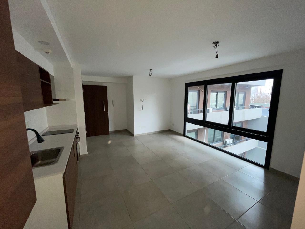 Foto de Venta de Departamento en de 2 amb en Moron, imagen 1