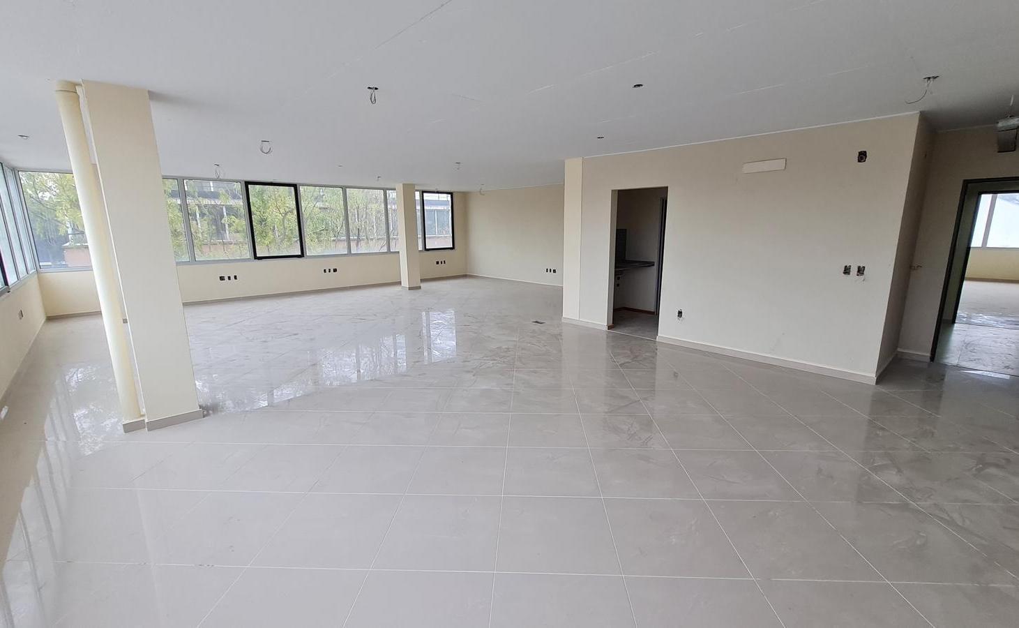 Foto de Alquiler de Oficina de 100m2 en Parque Industrial Buen Ayre, Moreno, imagen 3