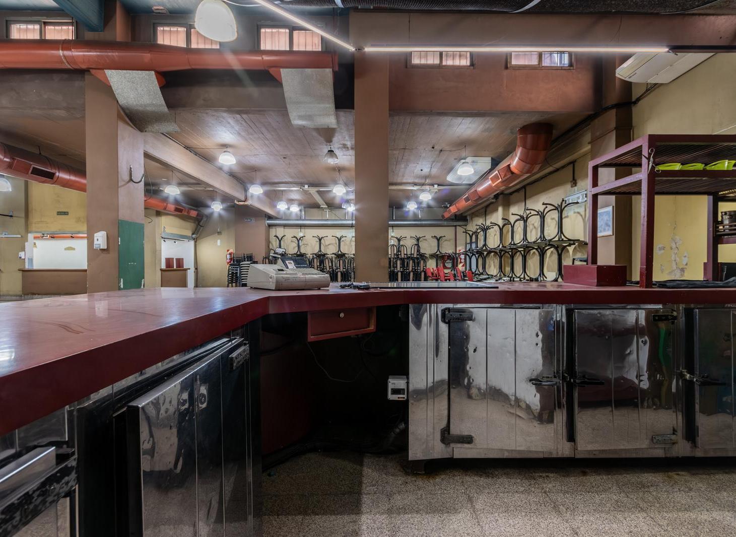 Foto de Alquiler de Local de 740 m2 - en Villa Lynch - Sistema de aire, imagen 2