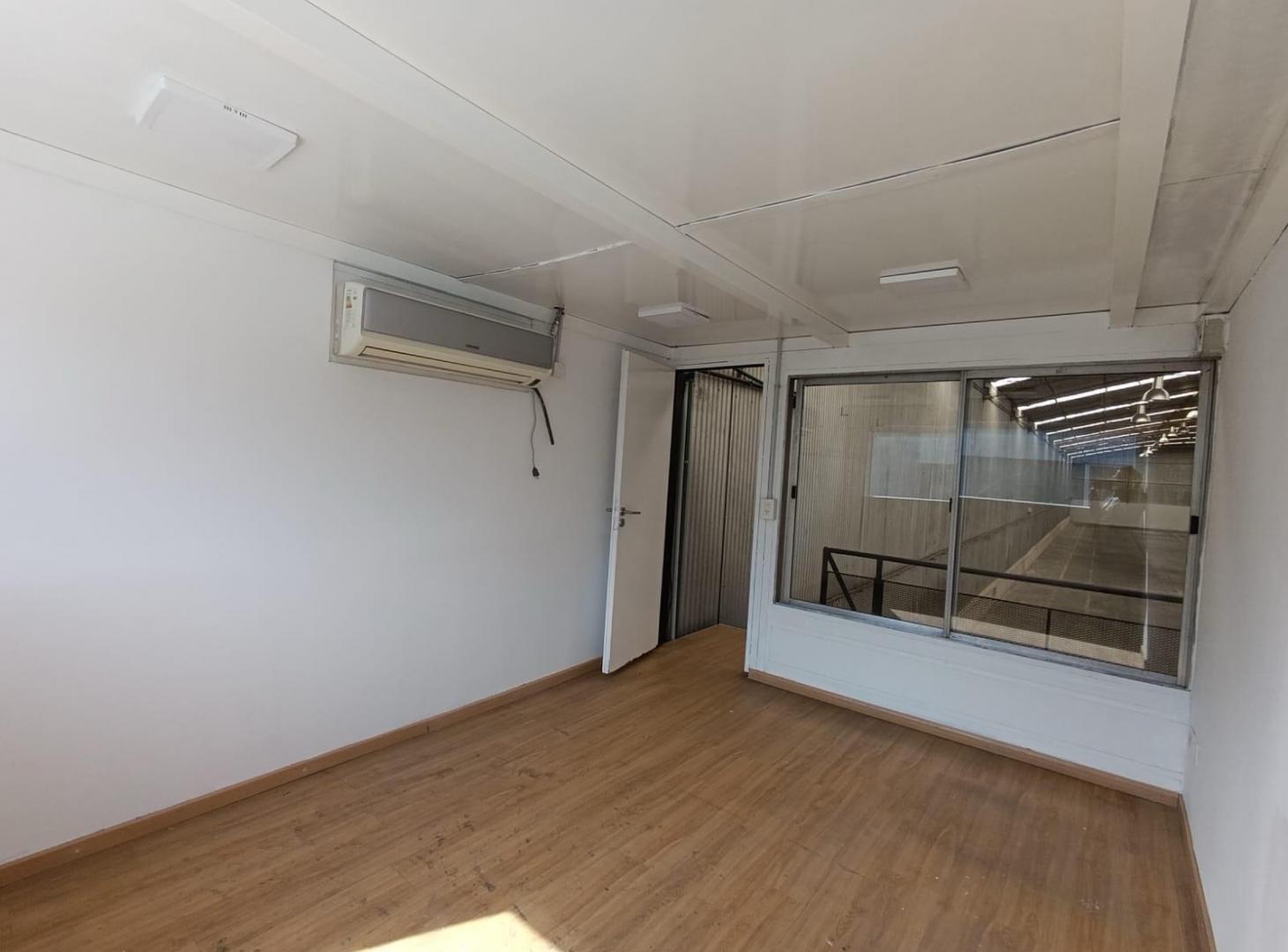 Foto de Alquiler de Nave Industrial de 1000 m2 - Parque La Reja Moreno, imagen 2