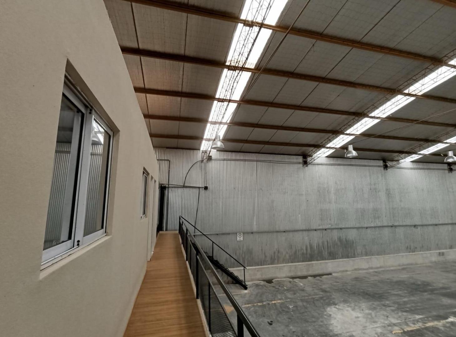 Foto de Alquiler de Nave Industrial de 1000 m2 - Parque La Reja Moreno, imagen 3