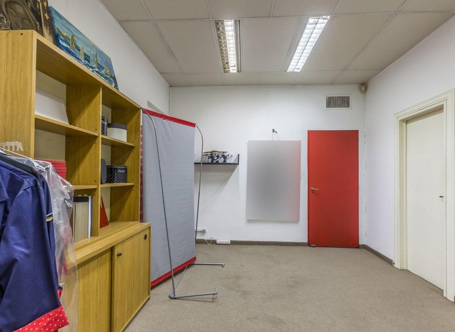 Foto de Venta de Depósito de 2800 m2 en Vicente López con playa de maniobas y, imagen 2
