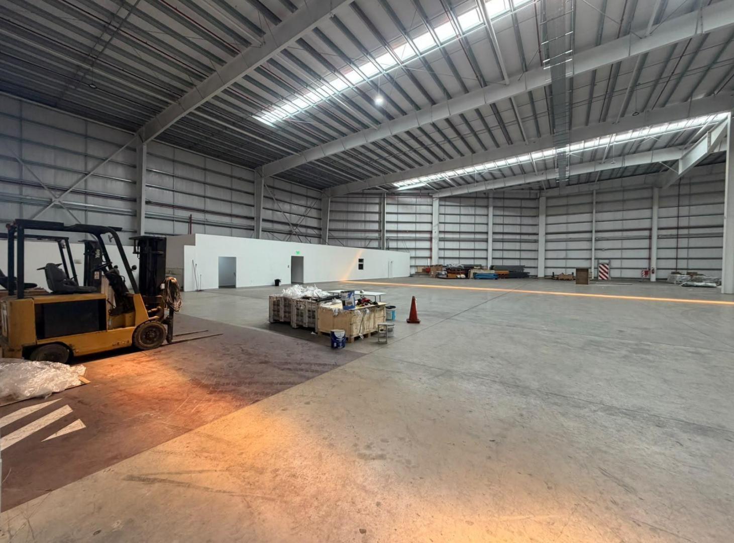 Foto de Alquiler de Nave industrial de 5.200 m² en en Benavidez, Parque Norlog, imagen 5