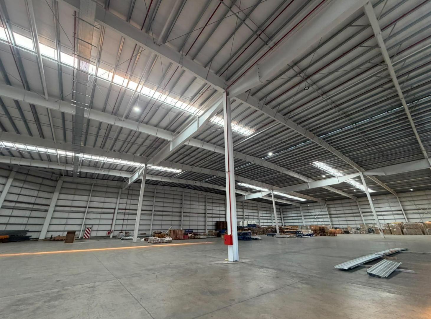 Foto de Alquiler de Nave industrial de 5.200 m² en en Benavidez, Parque Norlog, imagen 3