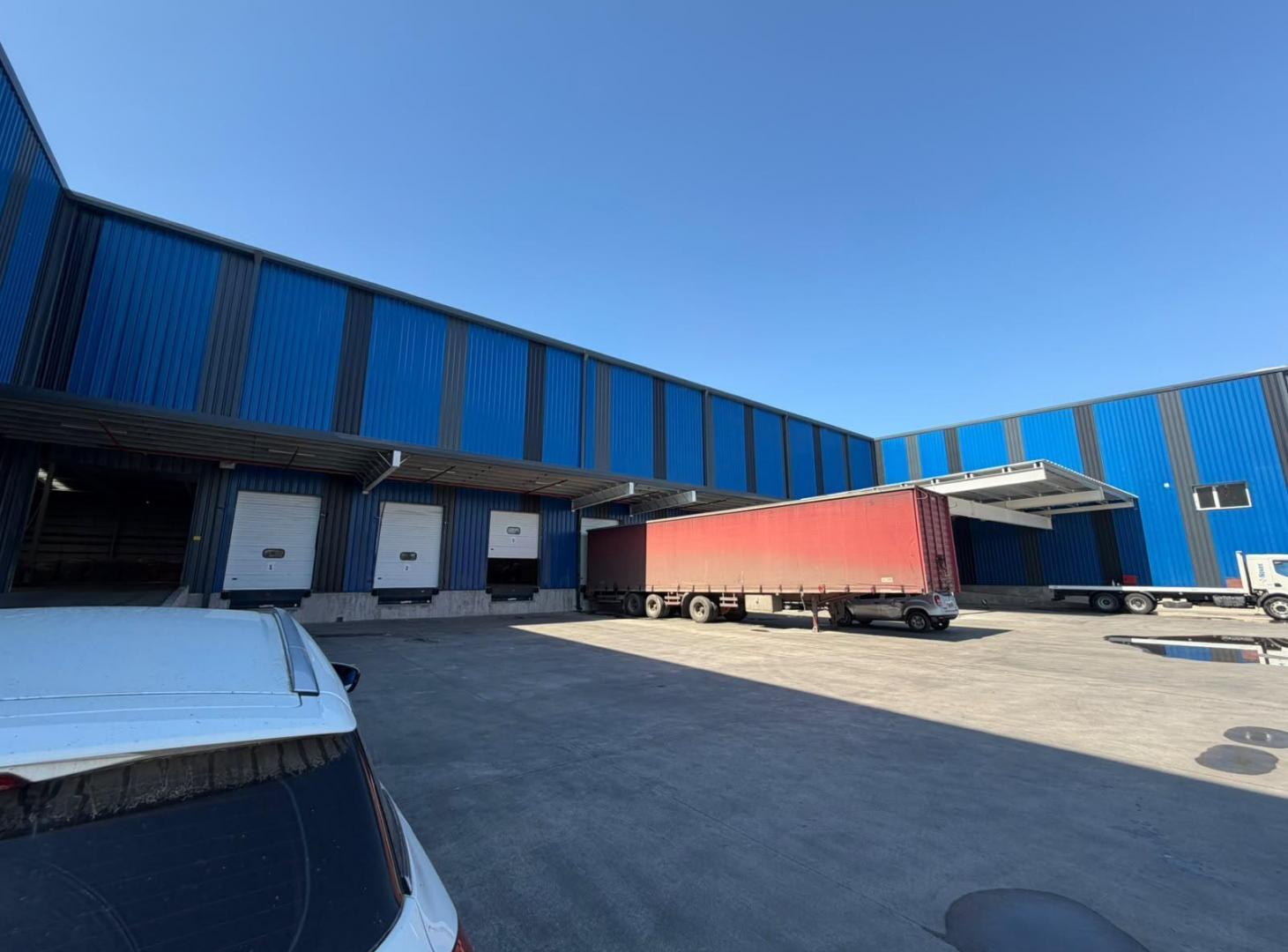 Foto de Alquiler de Nave industrial de 5.200 m² en en Benavidez, Parque Norlog, imagen 2