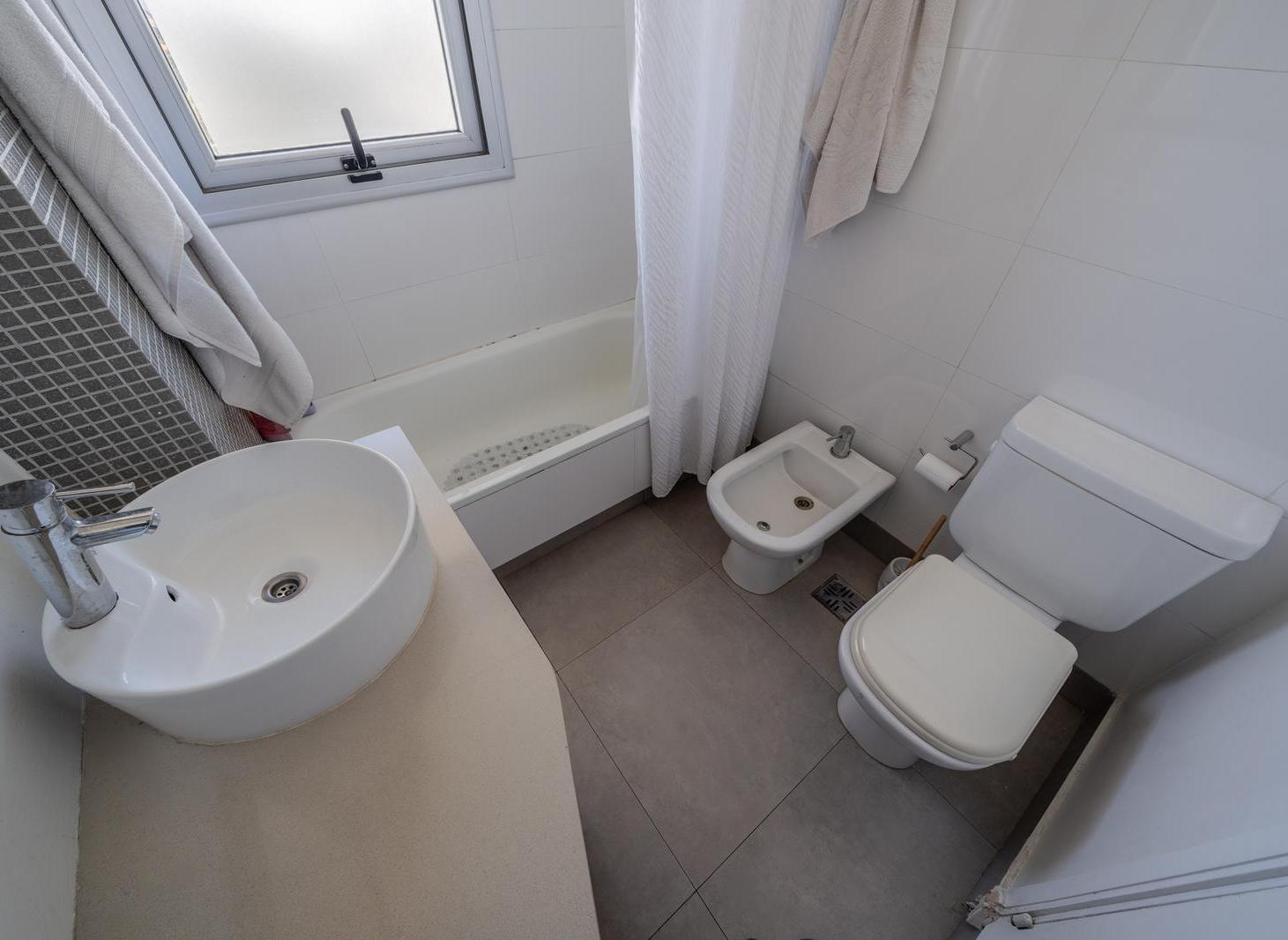 Foto de VENTA DE DEPARTAMENTO DE 4 AMBIENTES, RAMOS MEJÍA, LA MATANZA, imagen 3