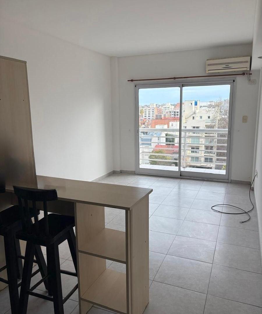 Foto de En Alquiler. Departamento 2 ambientes., imagen 3