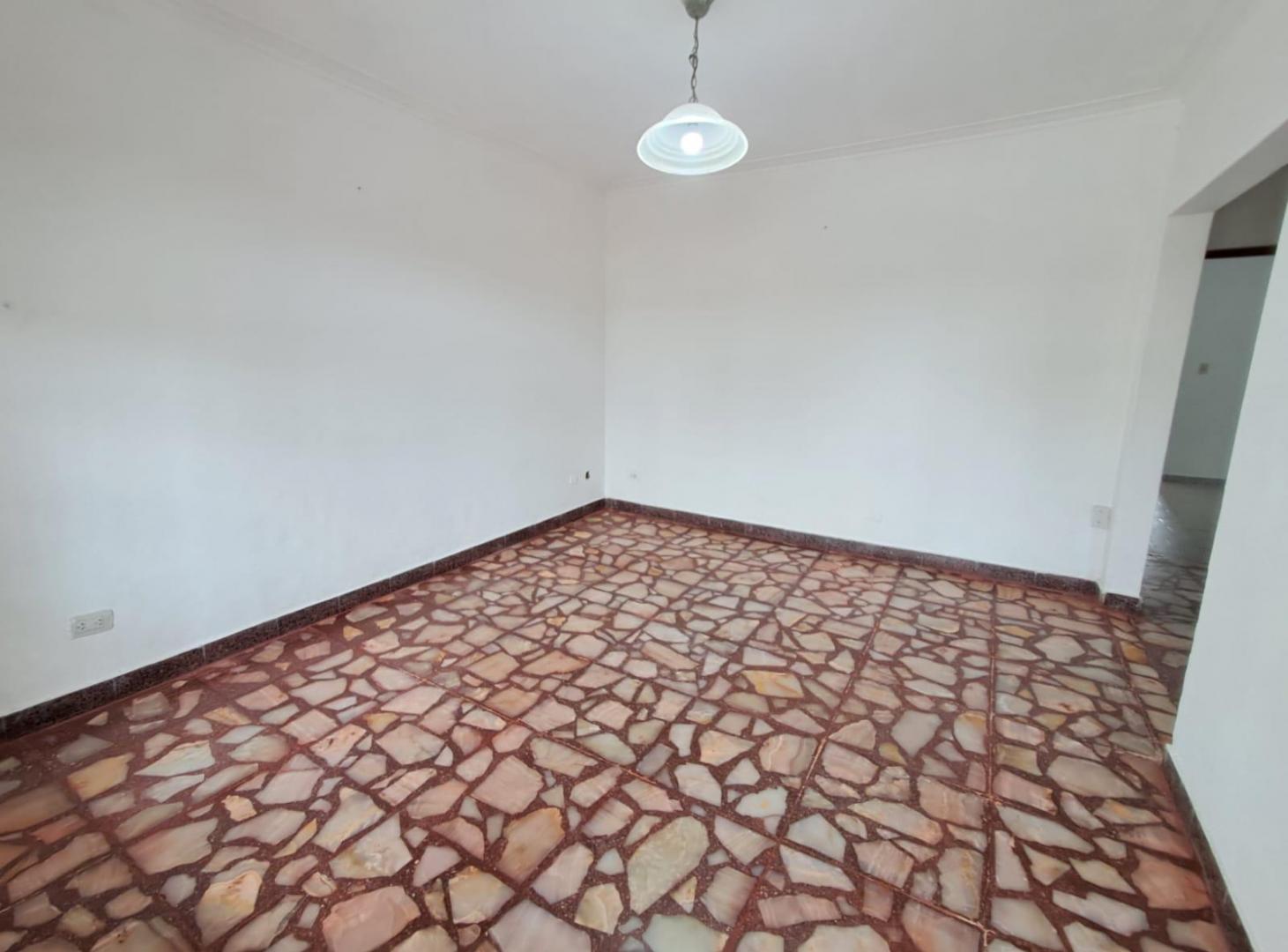 Foto de PH en Villa Primera, imagen 2