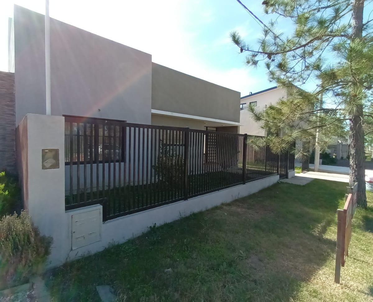 Casa con Piscina - Nuevo Pueblo Belgrano 3