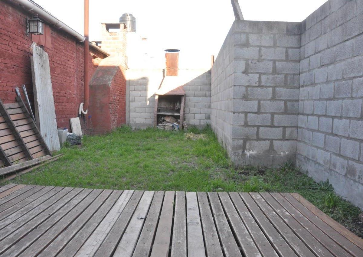 2 Dúplex Más un Departamento - Zona Av Artigas y Av Parque 5