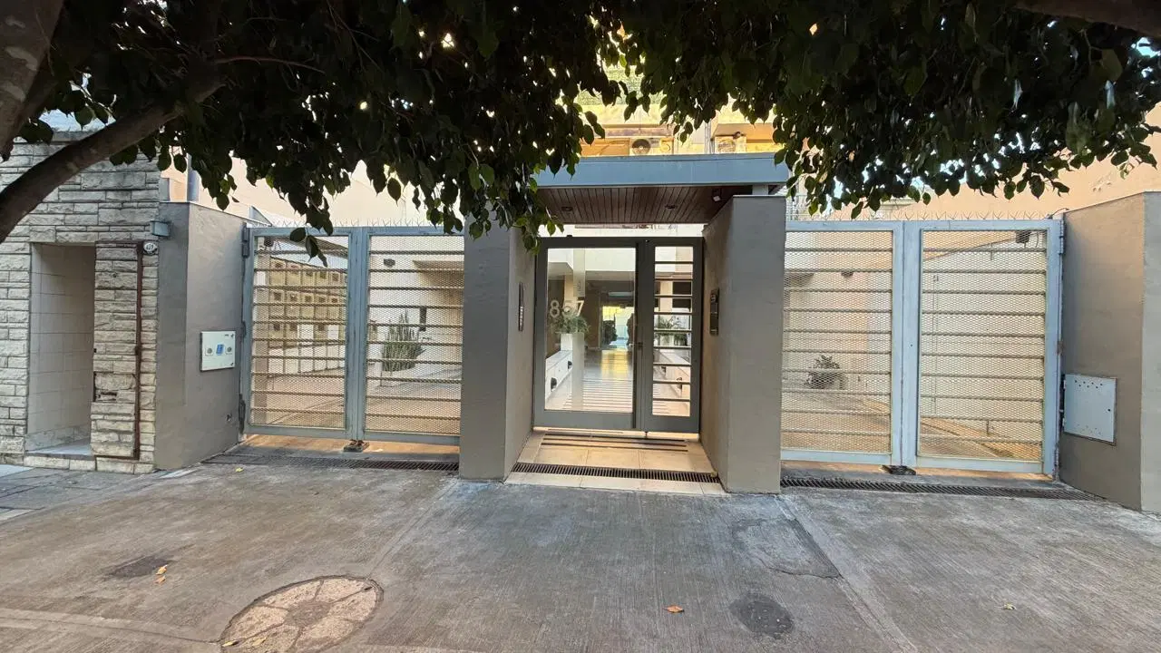 Departamento en Moron Sur 1