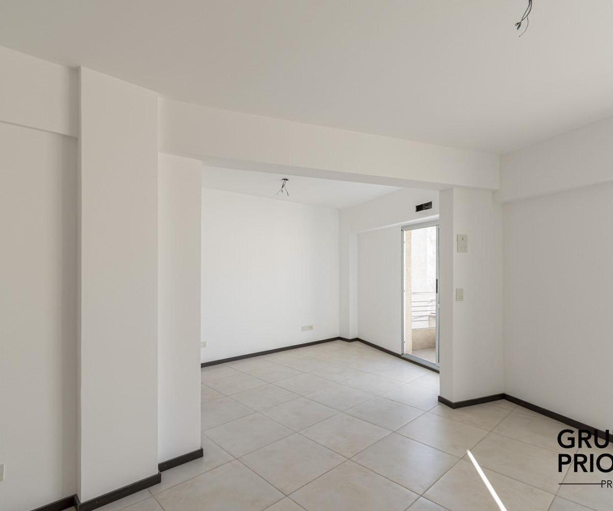 Venta Monoambiente Divisible en Villa Ortuzar. 1