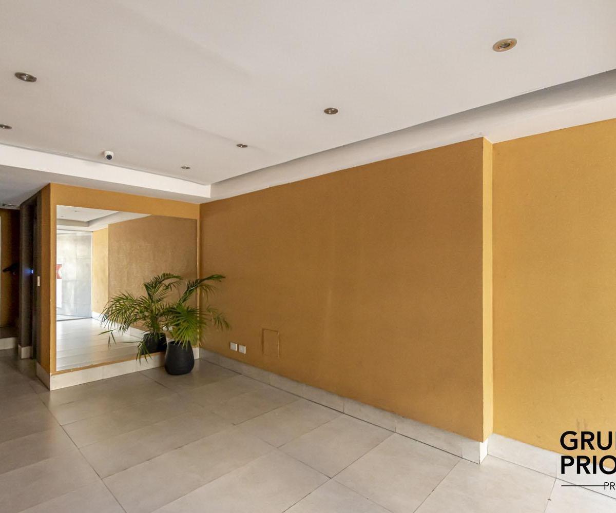Venta Monoambiente Divisible en Villa Ortuzar. 2